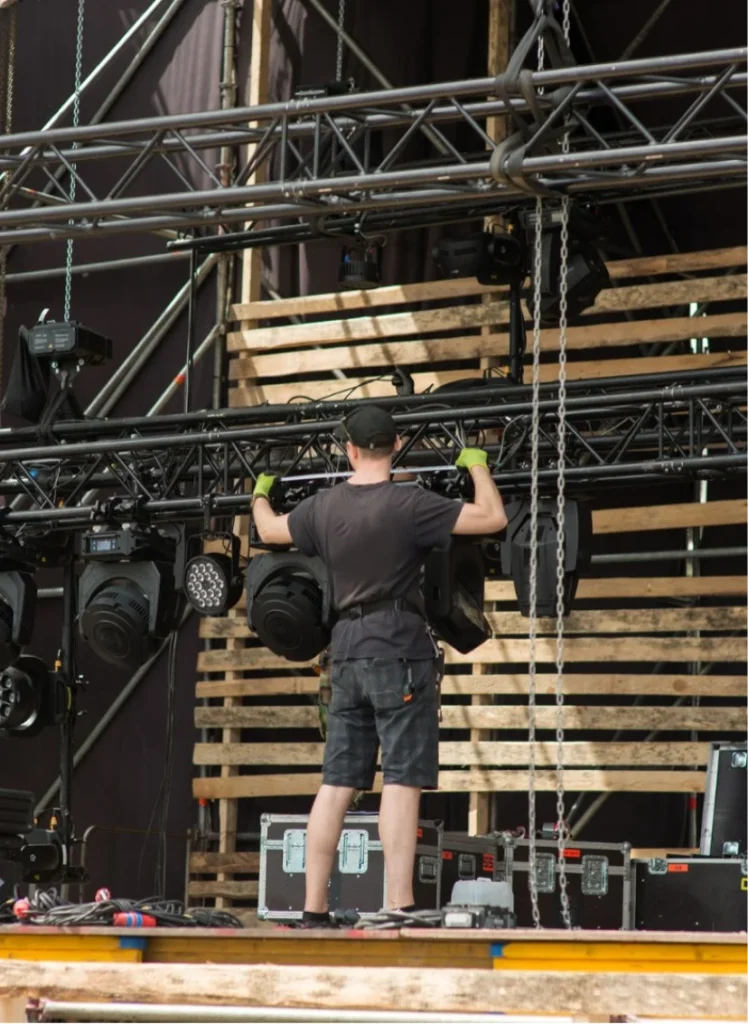 Frame 1597882162
